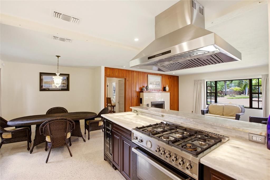 For Sale: $395,000 (3 beds, 2 baths, 1635 Square Feet)