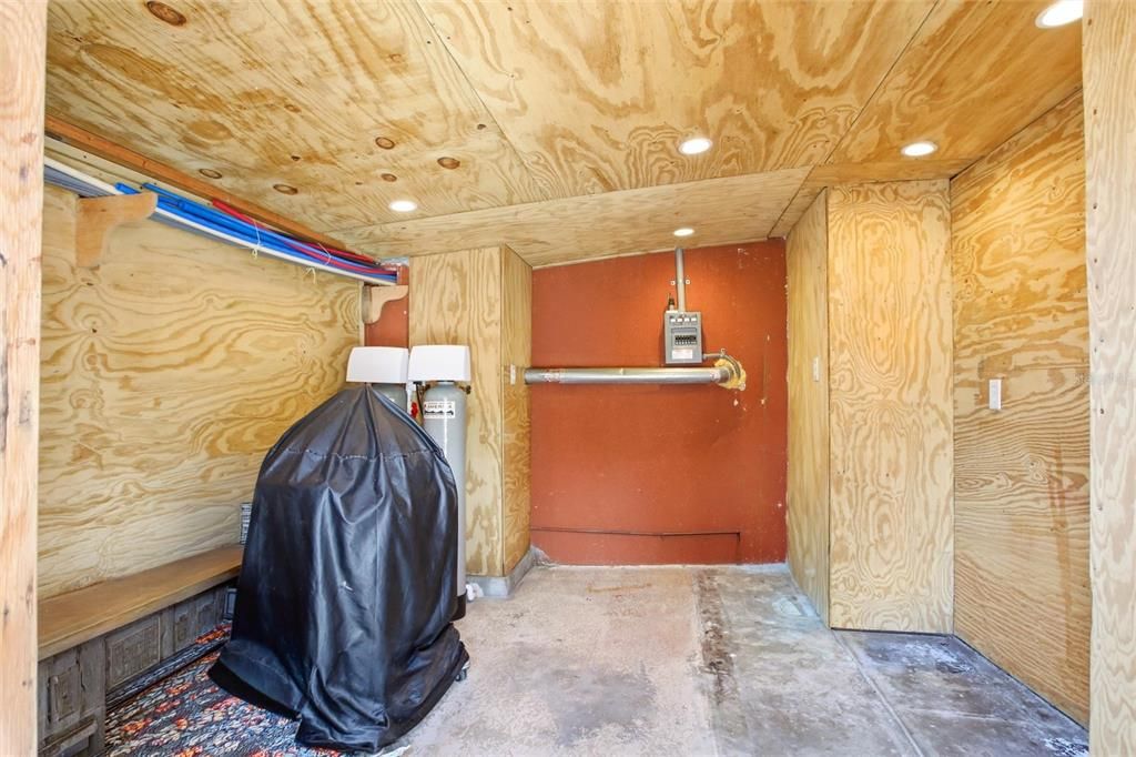 For Sale: $395,000 (3 beds, 2 baths, 1635 Square Feet)