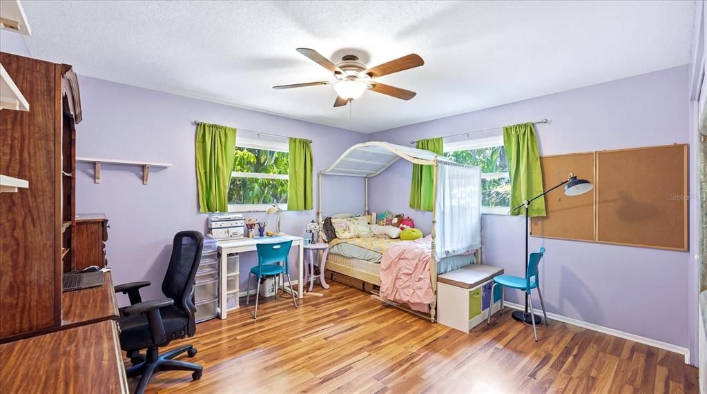 En Venta: $425,000 (3 camas, 3 baños, 2049 Pies cuadrados)