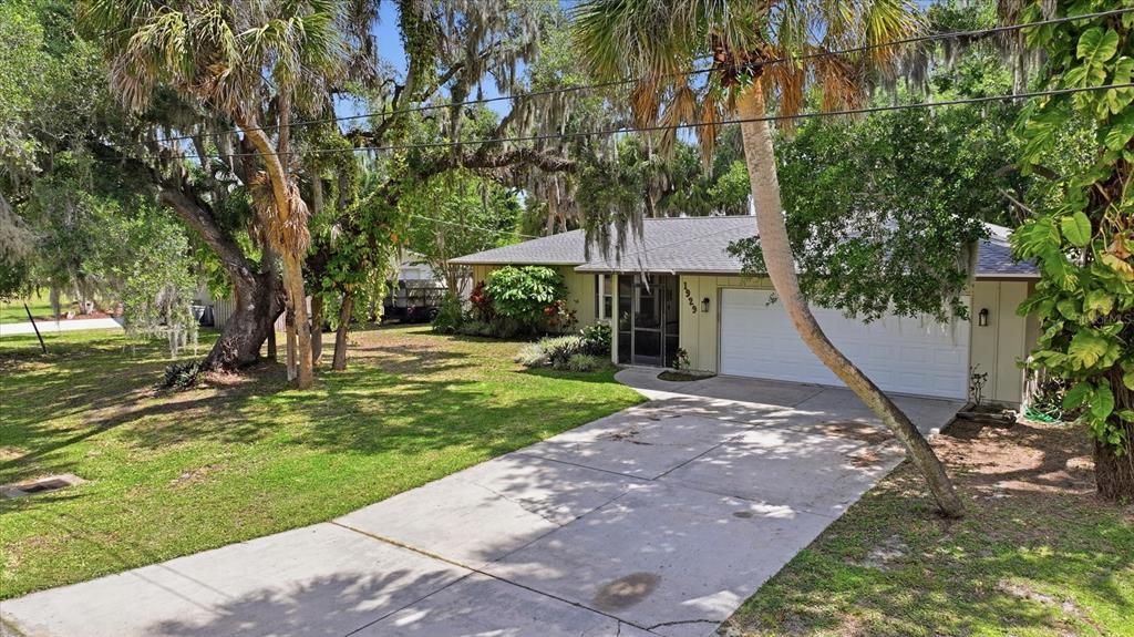 En Venta: $425,000 (3 camas, 3 baños, 2049 Pies cuadrados)