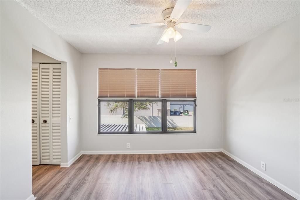 For Sale: $225,000 (2 beds, 2 baths, 1252 Square Feet)