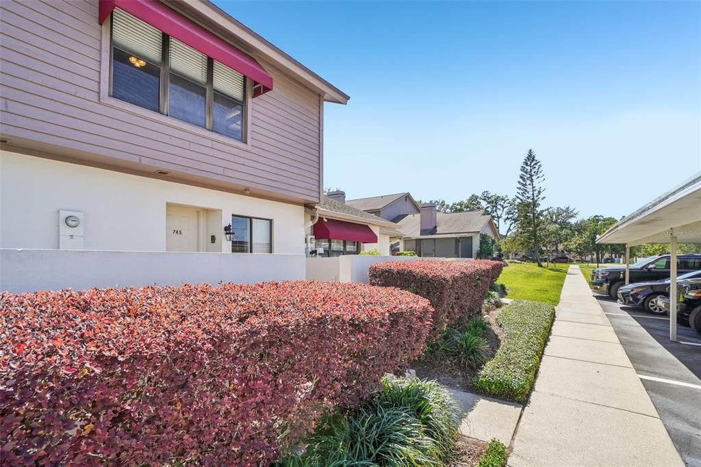 For Sale: $225,000 (2 beds, 2 baths, 1252 Square Feet)
