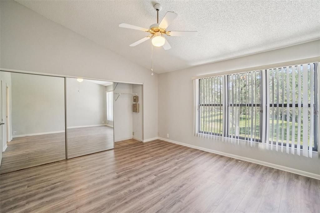For Sale: $225,000 (2 beds, 2 baths, 1252 Square Feet)