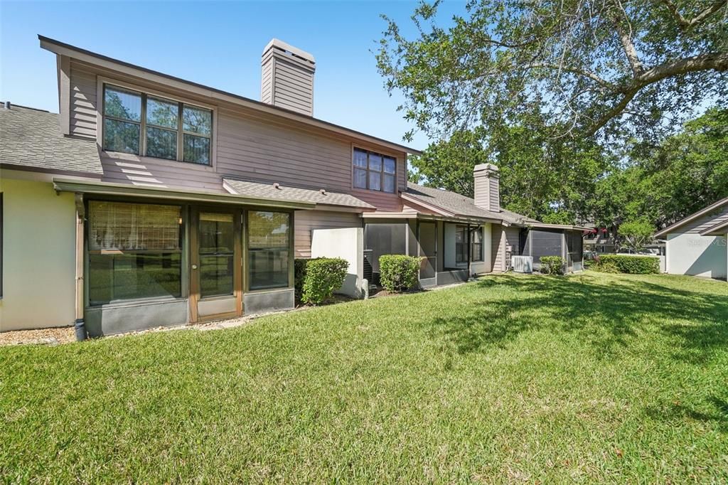 For Sale: $225,000 (2 beds, 2 baths, 1252 Square Feet)