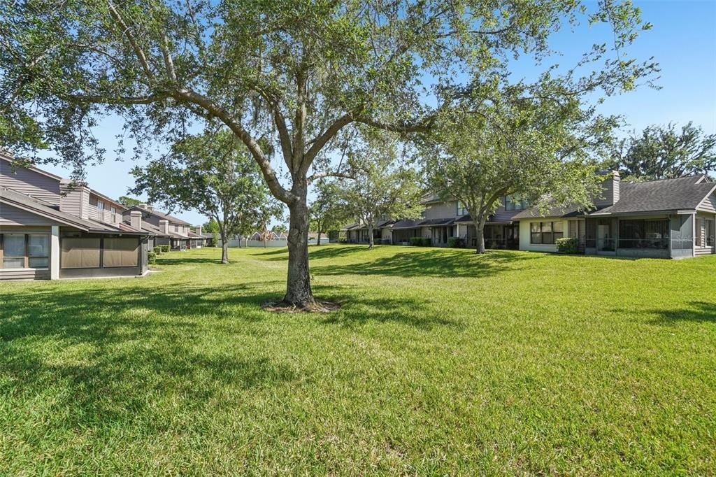For Sale: $225,000 (2 beds, 2 baths, 1252 Square Feet)