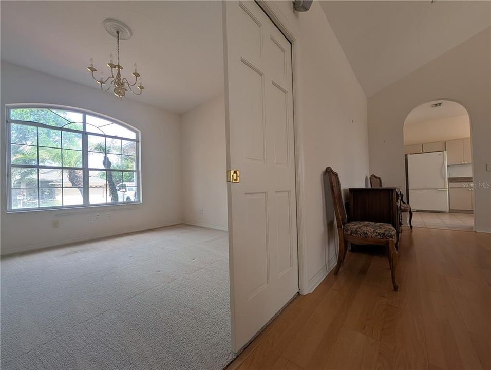 En Venta: $359,000 (3 camas, 2 baños, 1724 Pies cuadrados)
