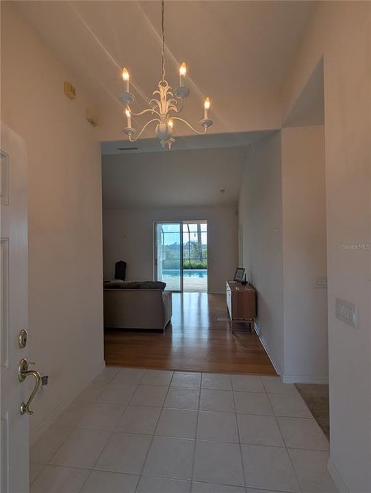 En Venta: $359,000 (3 camas, 2 baños, 1724 Pies cuadrados)