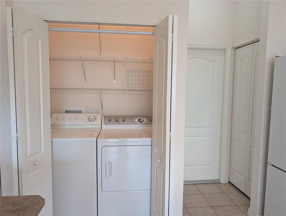 En Venta: $359,000 (3 camas, 2 baños, 1724 Pies cuadrados)