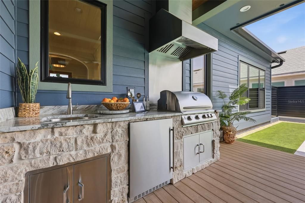 En Venta: $1,310,520 (4 camas, 3 baños, 3216 Pies cuadrados)