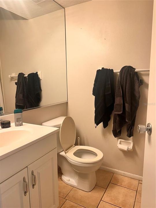 Activo con contrato: $158,900 (2 camas, 2 baños, 888 Pies cuadrados)