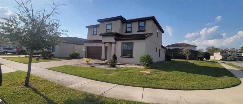 For Rent: $2,900 (4 beds, 4 baths, 2537 Square Feet)