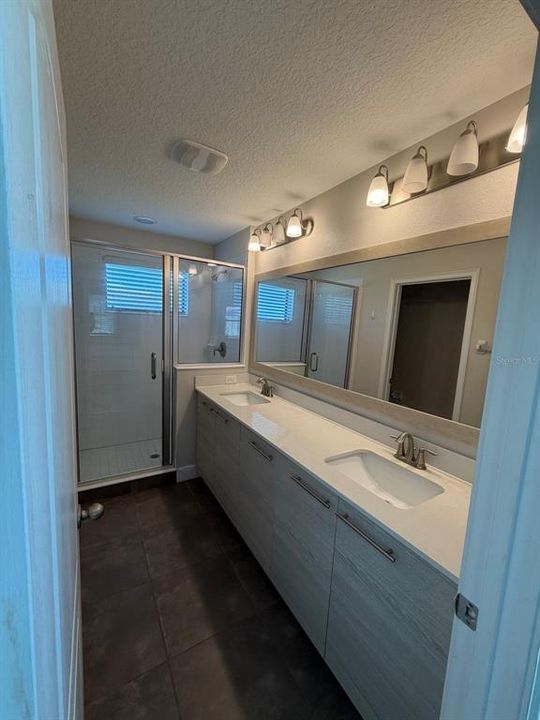 For Rent: $2,900 (4 beds, 4 baths, 2537 Square Feet)