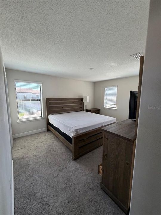 For Rent: $2,900 (4 beds, 4 baths, 2537 Square Feet)