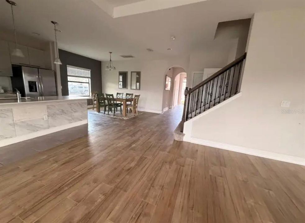 For Rent: $2,900 (4 beds, 4 baths, 2537 Square Feet)