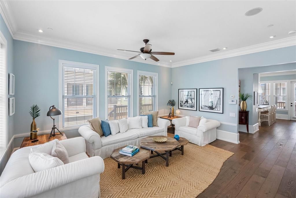 Active With Contract: $999,995 (3 beds, 3 baths, 2296 Square Feet)