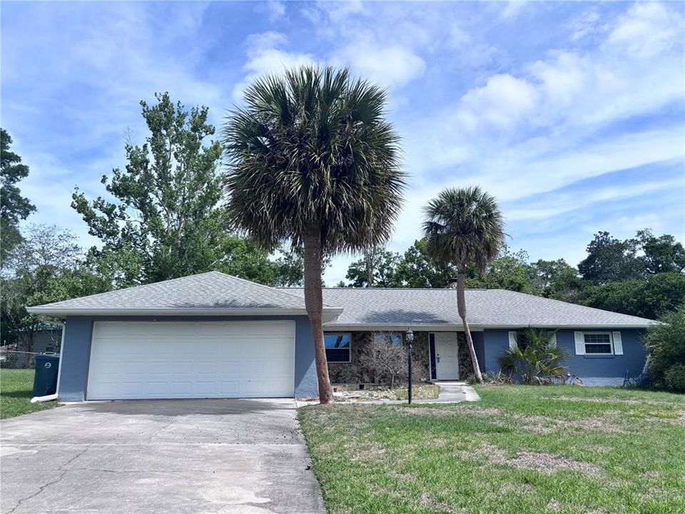 For Rent: $2,200 (3 beds, 2 baths, 1864 Square Feet)