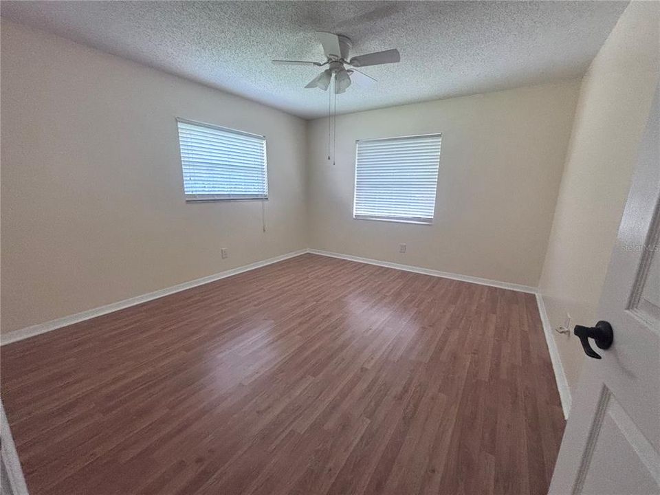 For Rent: $2,200 (3 beds, 2 baths, 1864 Square Feet)