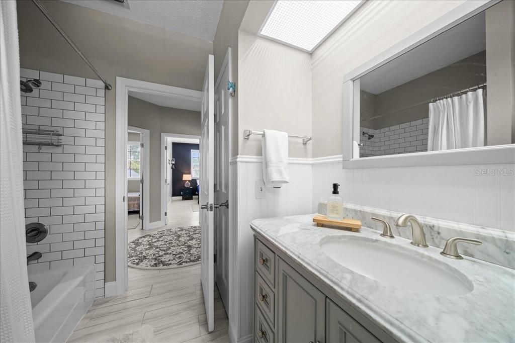 En Venta: $849,900 (4 camas, 2 baños, 3886 Pies cuadrados)