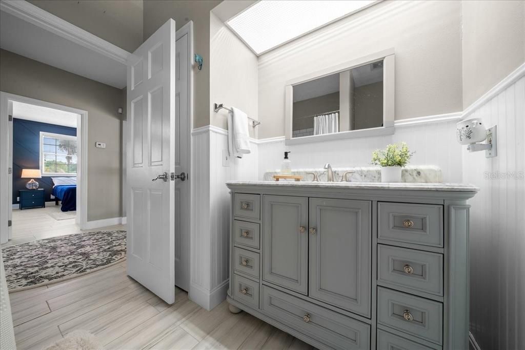 En Venta: $849,900 (4 camas, 2 baños, 3886 Pies cuadrados)