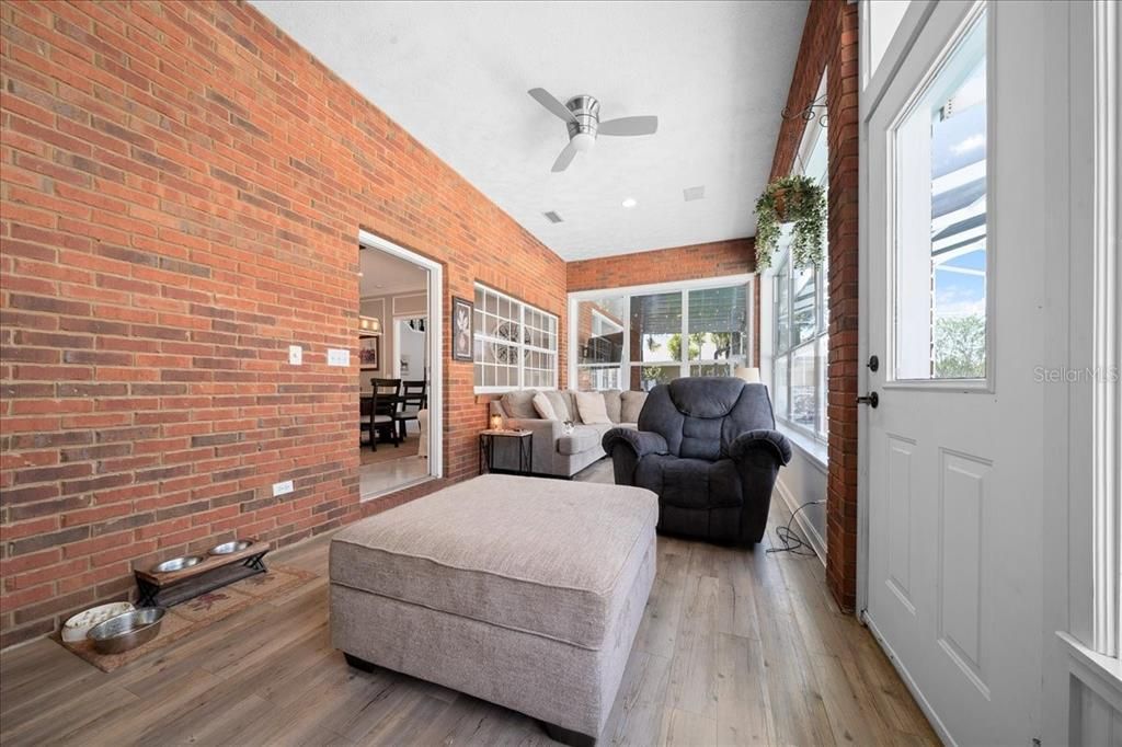 En Venta: $849,900 (4 camas, 2 baños, 3886 Pies cuadrados)