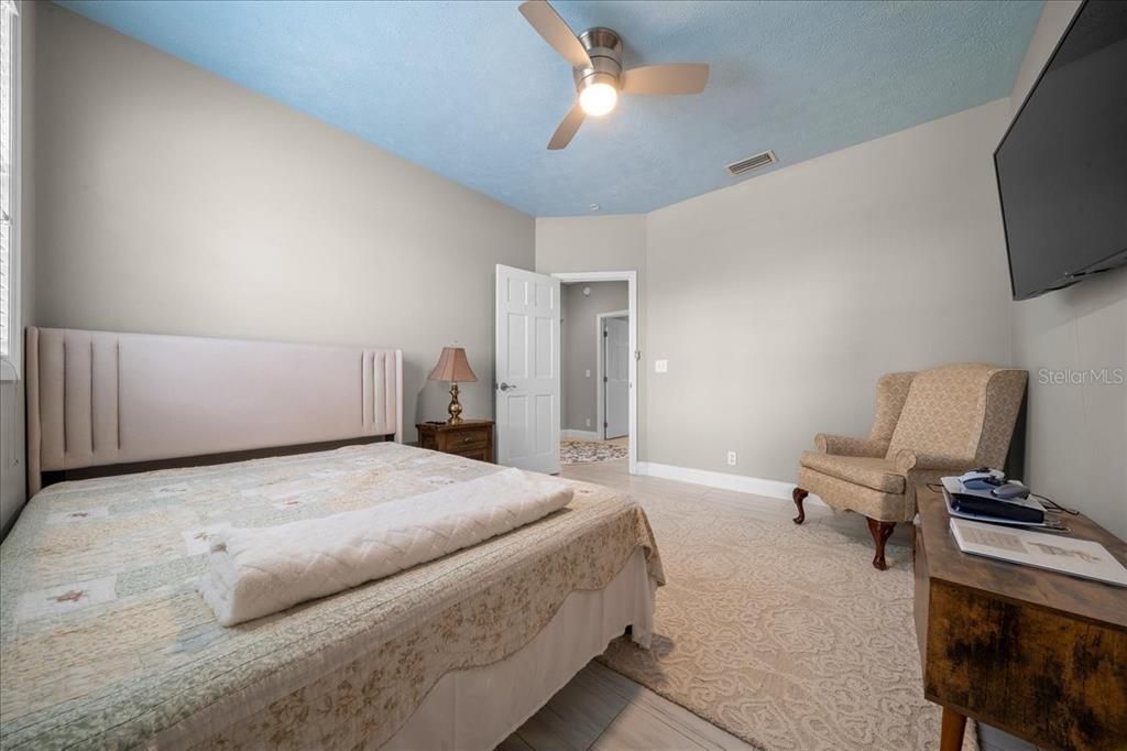 En Venta: $849,900 (4 camas, 2 baños, 3886 Pies cuadrados)