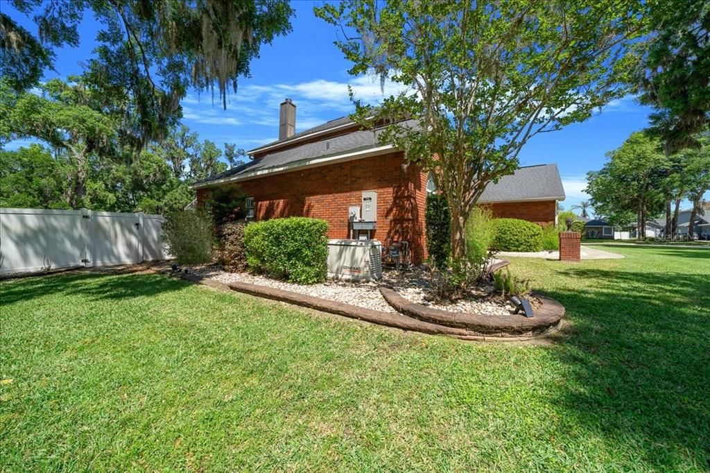 En Venta: $849,900 (4 camas, 2 baños, 3886 Pies cuadrados)