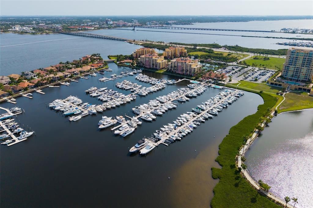 For Sale: $399,500 (2 beds, 2 baths, 1758 Square Feet)