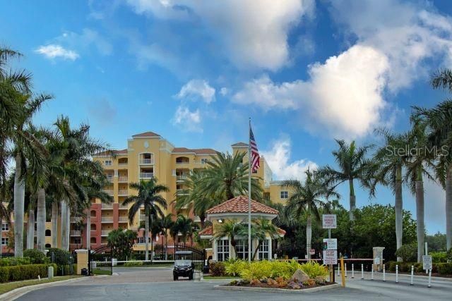For Sale: $399,500 (2 beds, 2 baths, 1758 Square Feet)