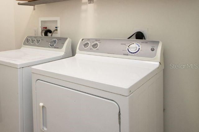 For Sale: $399,500 (2 beds, 2 baths, 1758 Square Feet)