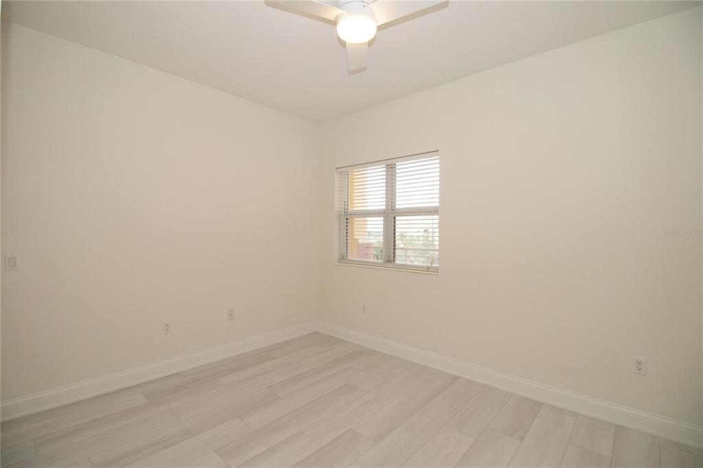For Sale: $399,500 (2 beds, 2 baths, 1758 Square Feet)