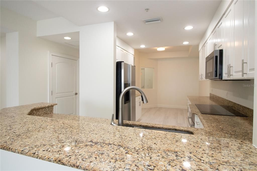 For Sale: $399,500 (2 beds, 2 baths, 1758 Square Feet)