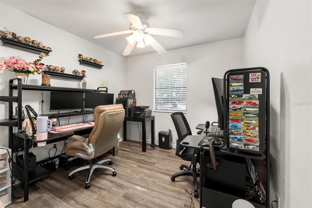 Active With Contract: $259,000 (3 beds, 2 baths, 1128 Square Feet)