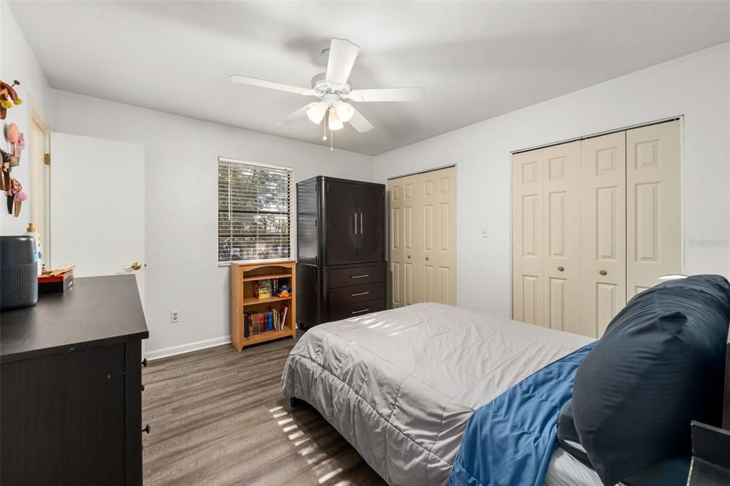 Active With Contract: $259,000 (3 beds, 2 baths, 1128 Square Feet)