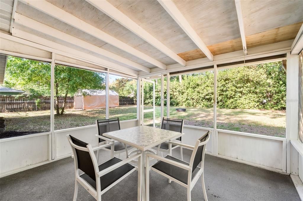 Active With Contract: $259,000 (3 beds, 2 baths, 1128 Square Feet)