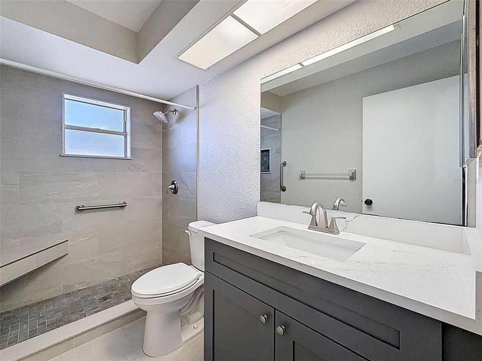 Activo con contrato: $280,000 (3 camas, 2 baños, 1453 Pies cuadrados)