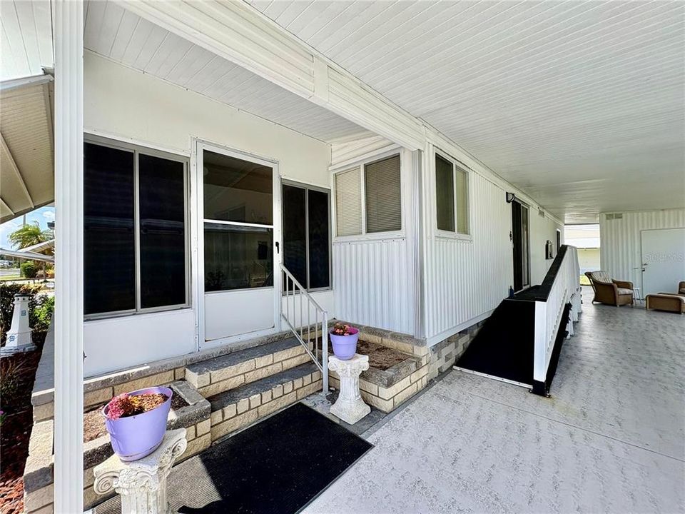 For Sale: $139,000 (2 beds, 2 baths, 1056 Square Feet)