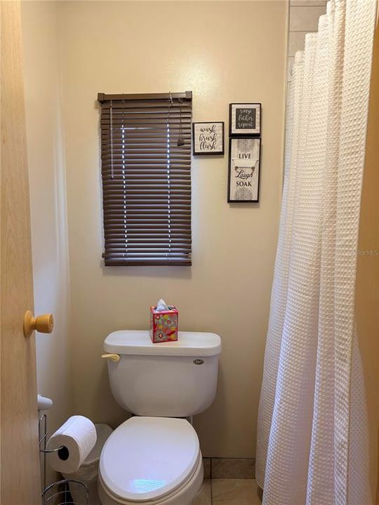 For Sale: $139,000 (2 beds, 2 baths, 1056 Square Feet)