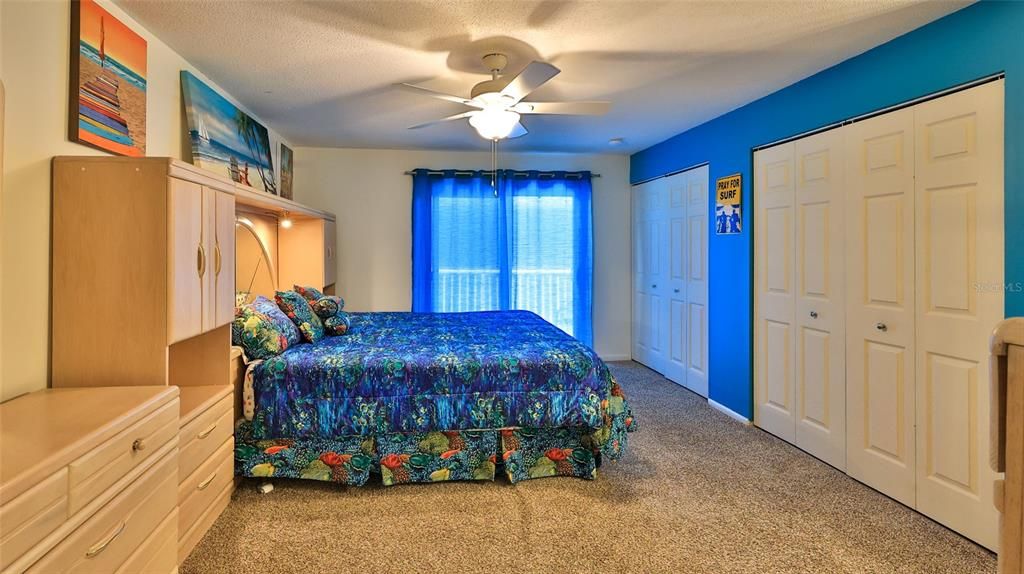 For Sale: $249,519 (2 beds, 2 baths, 1216 Square Feet)