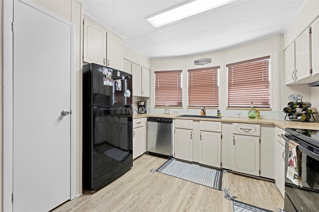 Activo con contrato: $184,900 (2 camas, 2 baños, 1248 Pies cuadrados)