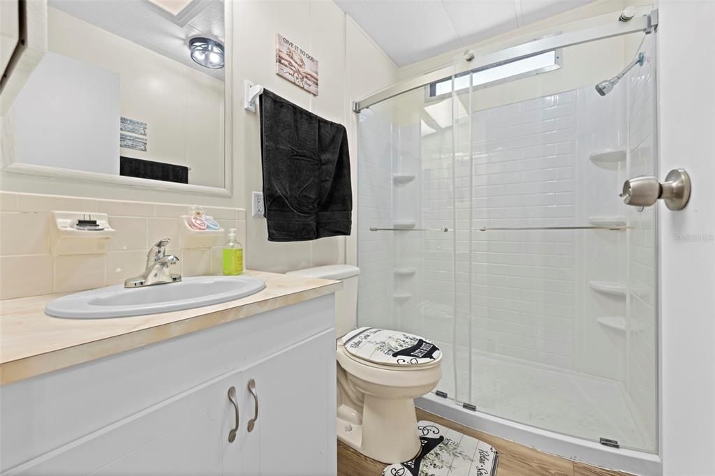 Activo con contrato: $184,900 (2 camas, 2 baños, 1248 Pies cuadrados)