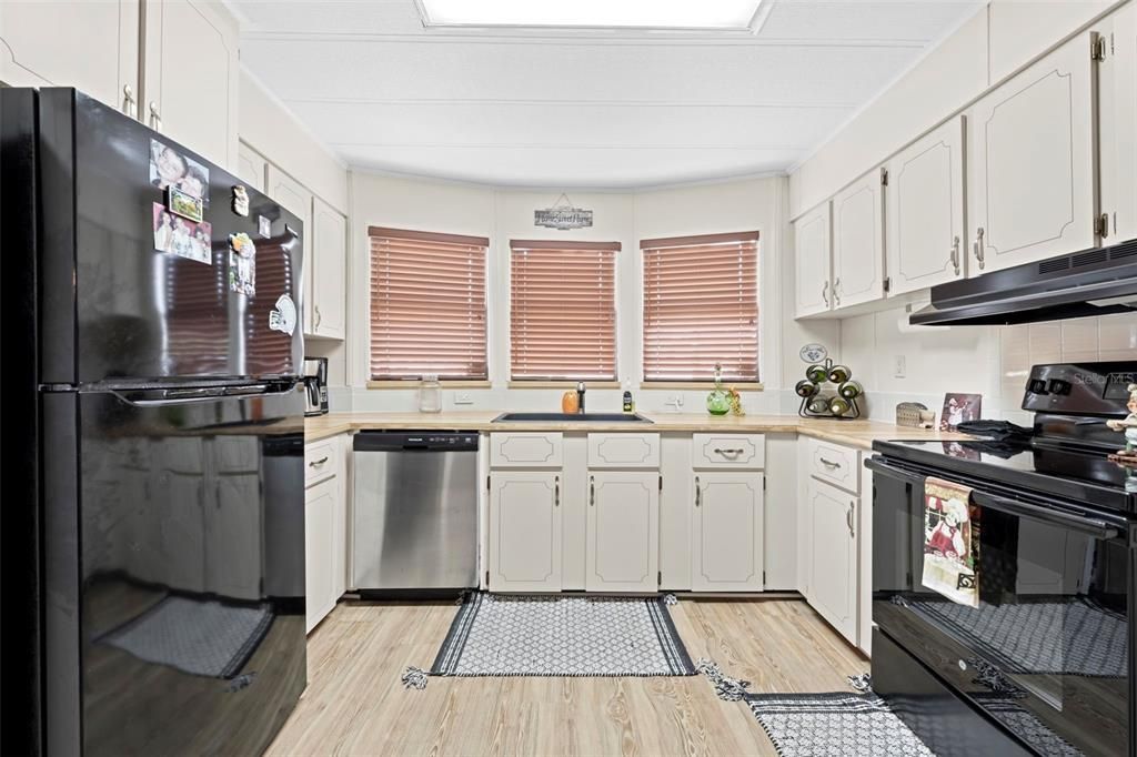 Activo con contrato: $184,900 (2 camas, 2 baños, 1248 Pies cuadrados)