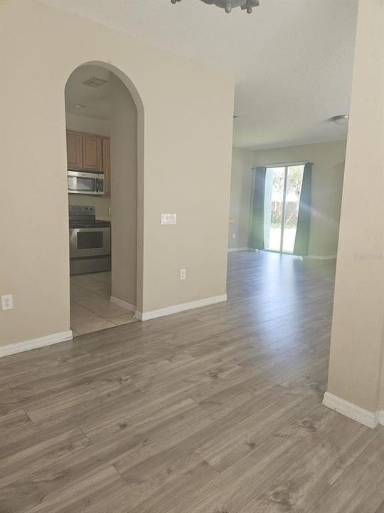 For Sale: $249,900 (3 beds, 2 baths, 1705 Square Feet)