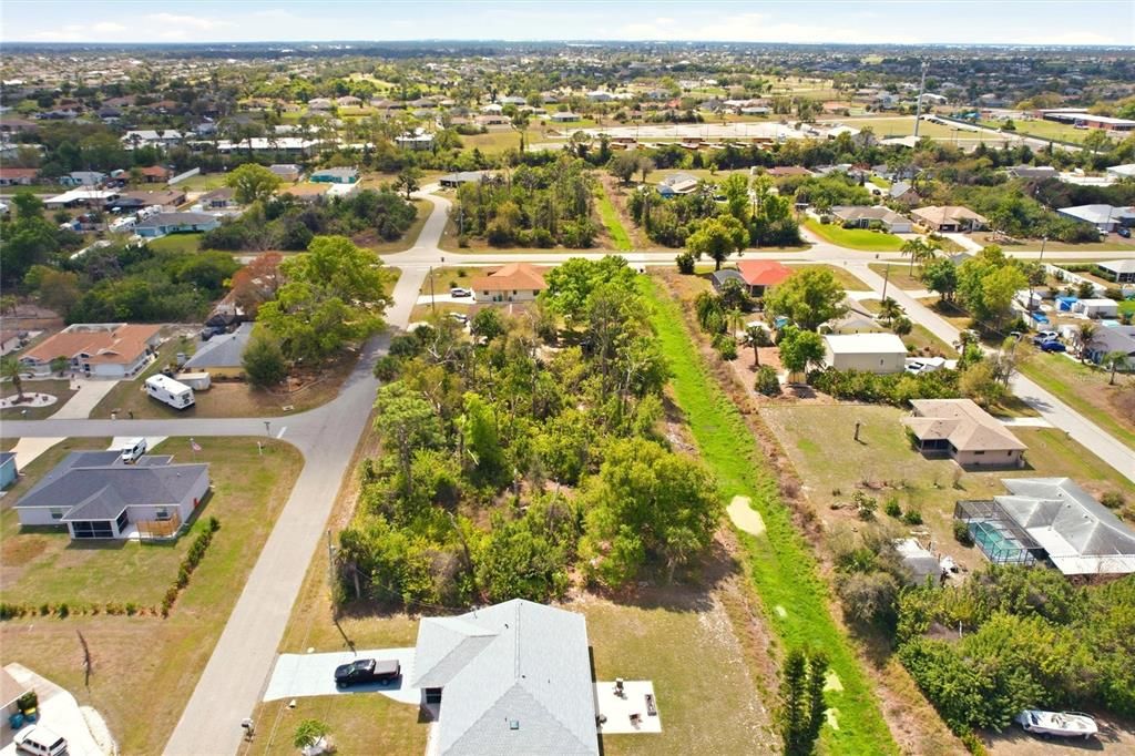 En Venta: $64,900 (0.46 acres)