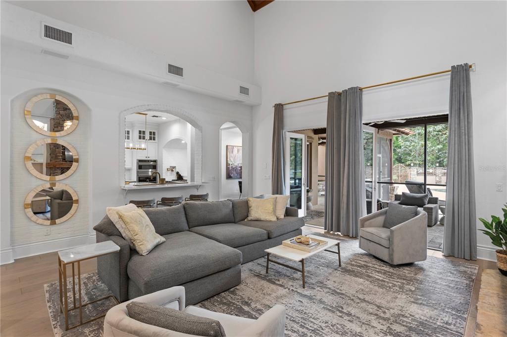 For Sale: $3,550,000 (4 beds, 5 baths, 4892 Square Feet)