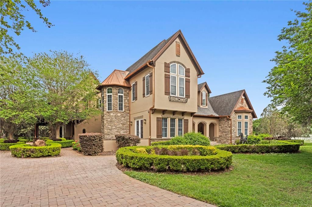 For Sale: $3,550,000 (4 beds, 5 baths, 4892 Square Feet)