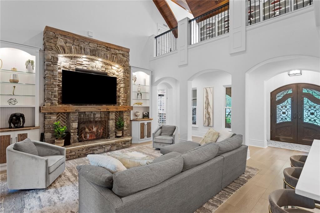 For Sale: $3,550,000 (4 beds, 5 baths, 4892 Square Feet)