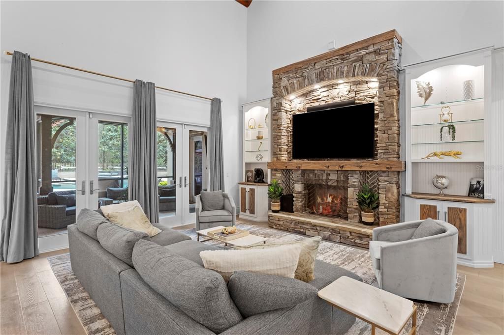 For Sale: $3,550,000 (4 beds, 5 baths, 4892 Square Feet)