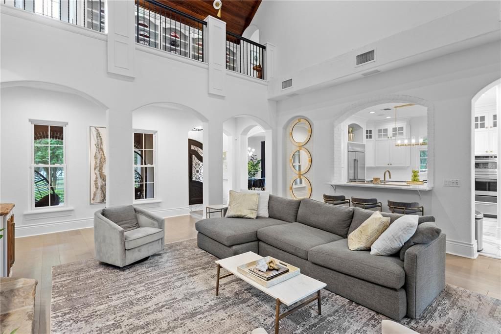 For Sale: $3,550,000 (4 beds, 5 baths, 4892 Square Feet)
