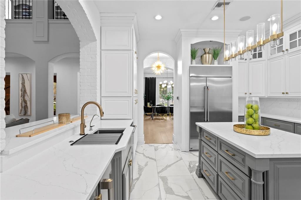 For Sale: $3,550,000 (4 beds, 5 baths, 4892 Square Feet)