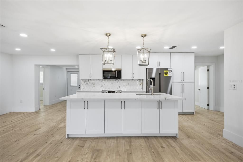 For Rent: $3,700 (4 beds, 2 baths, 1703 Square Feet)